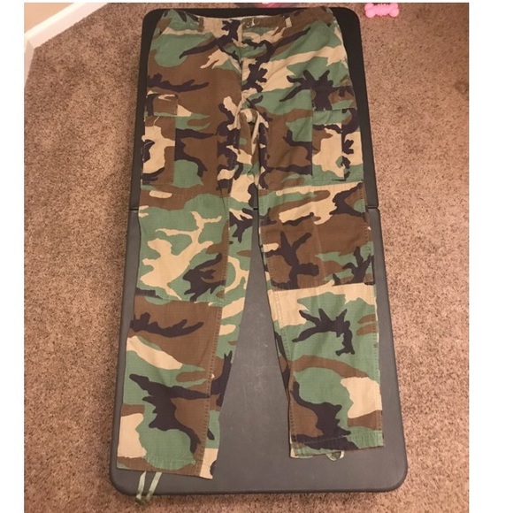 Other - Camouflage cargo pants